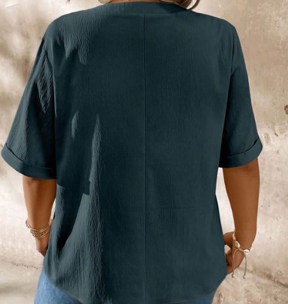 EMERY ROSE Camisa de Manga Curta com Colarinho Entalhado, Decoração de Botão de Madeira, Casual Plus Size